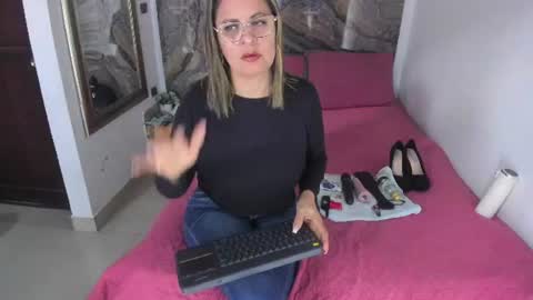 Snapshot of agatha_pleasure chatting on 06/17/26, 11:45 agatha_pleasure online show from 06/17/26, 11:45