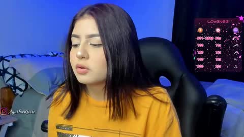 Cat online show from 03/06/25, 07:25