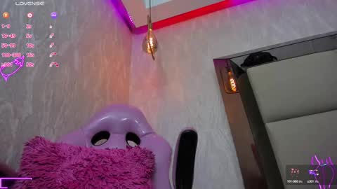 LUNNA online show from 02/11/25, 07:38