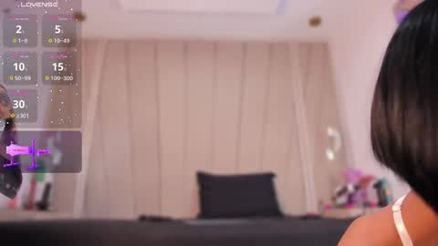 Snapshot of agatha_steel20 chatting on 02/22/25, 08:20 Agatha Steel online show from 02/22/25, 08:20