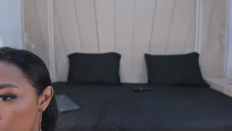 Snapshot of agatha_steel20 chatting on 09/11/25, 08:53 Agatha Steel online show from 09/11/25, 08:53