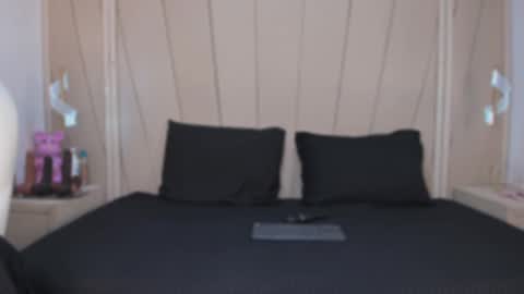 Snapshot of agatha_steel20 chatting on 10/02/25, 08:16 Agatha Steel online show from 10/02/25, 08:16