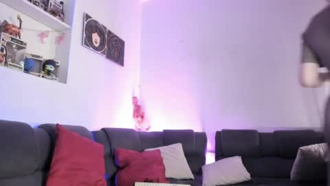 Camila     2 online show from 05/27/26, 12:40