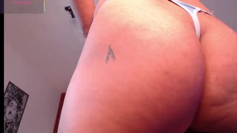 Snapshot of agathajane_ chatting on 03/11/26, 01:39 Agatha online show from 03/11/26, 01:39