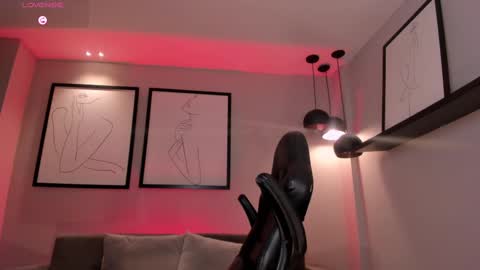 Agatha online show from 02/19/25, 11:25