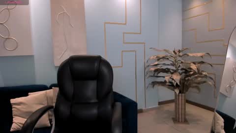 Agatha online show from 03/12/25, 07:06