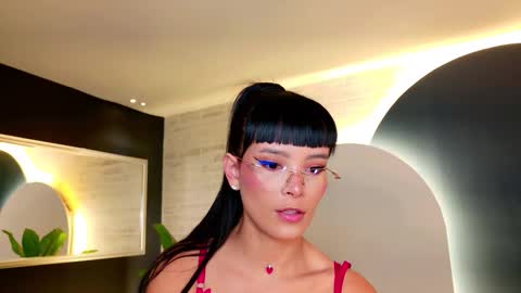 Agatha online show from 11/06/25, 09:26