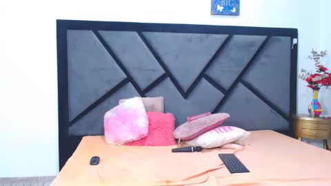 agatha online show from 12/24/24, 06:22