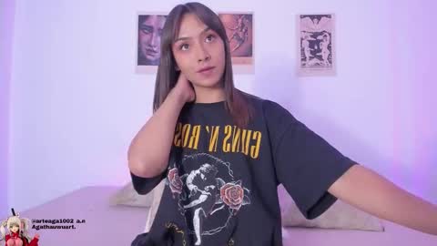 Snapshot of agathauwuart chatting on 11/25/25, 02:00 Agatha online show from 11/25/25, 02:00