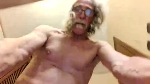 Snapshot of agedhardwood59618233 chatting on 11/05/25, 11:21 agedhardwood59618233 online show from 11/05/25, 11:21