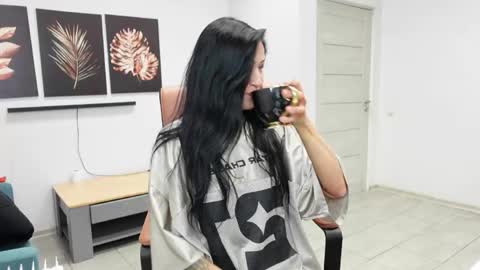 Agelina Lilly Laura online show from 03/24/26, 09:20