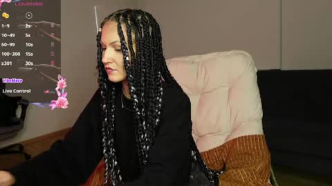 Snapshot of agelina_summer chatting on 05/09/26, 09:42 Agelina Lilly Laura online show from 05/09/26, 09:42