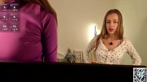 Monica and Bella online show from 07/22/26, 05:32