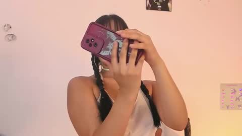 Maggie   online show from 11/18/25, 11:26