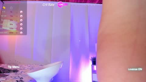 Snapshot of aghata_williamss chatting on 12/20/24, 07:22 AGHATA online show from 12/20/24, 07:22