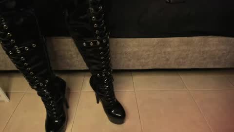 agnes_jones online show from 04/16/26, 12:22