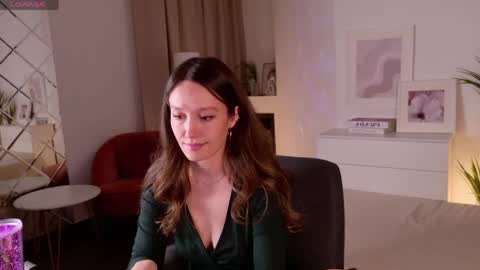 Agnes online show from 05/09/26, 10:37