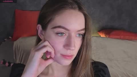 agnes wells online show from 12/21/25, 09:16