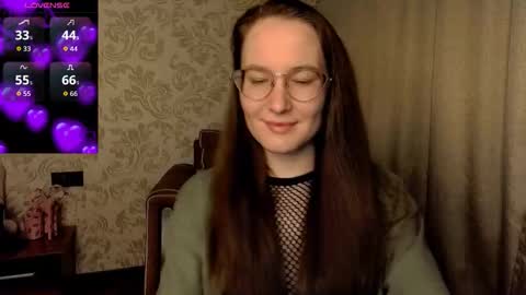 Snapshot of agnesgraham chatting on 11/16/25, 08:25 Agnes online show from 11/16/25, 08:25