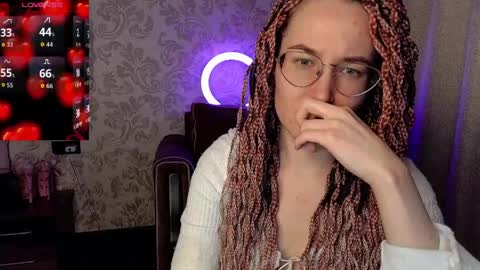 Agnes online show from 04/01/26, 08:28