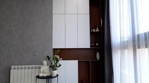 agnessi_ online show from 02/13/25, 09:20