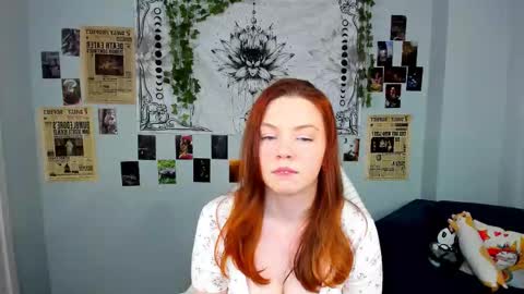 Agnia White online show from 11/21/25, 11:09