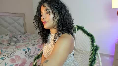 Snapshot of agsial_ chatting on 11/14/25, 04:22 Agsi online show from 11/14/25, 04:22