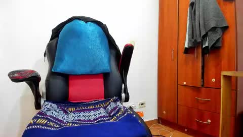 Snapshot of aguslover chatting on 09/08/25, 06:29 Agustin online show from 09/08/25, 06:29