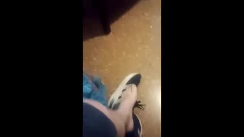 Snapshot of agustingaleano14 chatting on 10/14/25, 04:24 agustingaleano14 online show from 10/14/25, 04:24