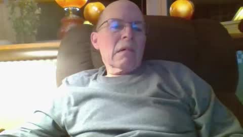 Snapshot of aguynrkfrd chatting on 02/13/26, 10:22 aguynrkfrd online show from 02/13/26, 10:22