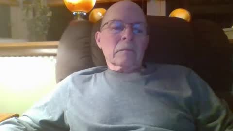 Snapshot of aguynrkfrd chatting on 03/07/26, 10:45 aguynrkfrd online show from 03/07/26, 10:45