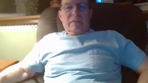 Snapshot of aguynrkfrd chatting on 03/17/26, 09:01 aguynrkfrd online show from 03/17/26, 09:01