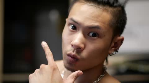 ah_ha online show from 04/05/26, 08:00