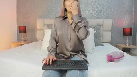 Ahmara  online show from 11/08/25, 11:32