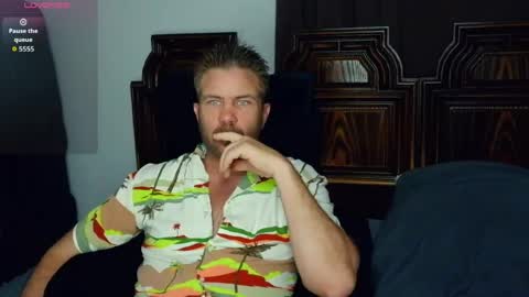 Blue Eyed Handsome Man online show from 04/04/26, 01:15