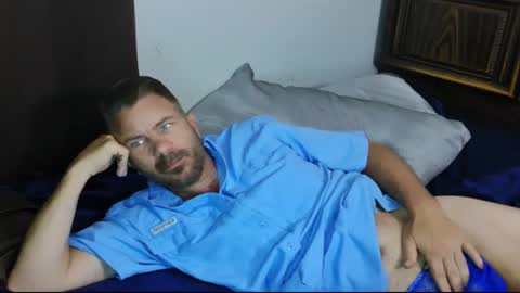 Blue Eyed Handsome Man online show from 07/13/26, 01:36