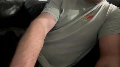 Snapshot of ahdjrucnsjwncnd chatting on 01/10/26, 01:13 Nick online show from 01/10/26, 01:13