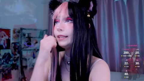 Snapshot of ahegame chatting on 10/18/25, 01:23 Coraline online show from 10/18/25, 01:23