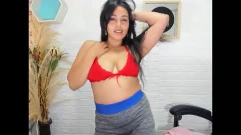 Ahisha online show from 01/30/25, 06:21