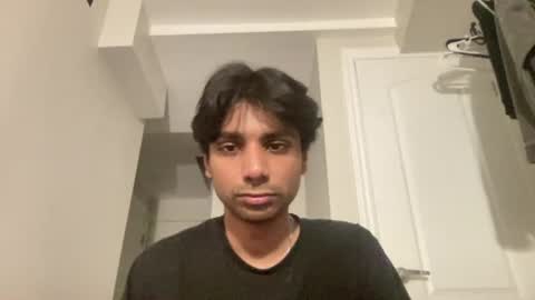 Snapshot of ahmedkhan632131 chatting on 07/10/26, 11:24 Dylan online show from 07/10/26, 11:24