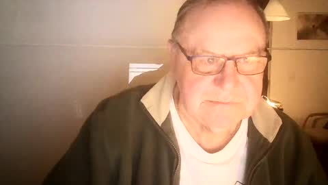 Snapshot of ahmole chatting on 12/10/24, 04:45 Ole online show from 12/10/24, 04:45