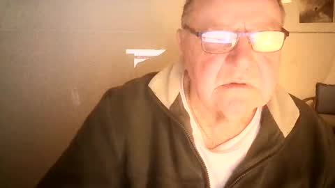 Snapshot of ahmole chatting on 12/12/24, 12:27 Ole online show from 12/12/24, 12:27