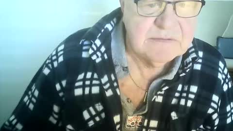 Snapshot of ahmole chatting on 12/16/24, 10:40 Ole online show from 12/16/24, 10:40