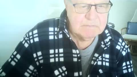 Snapshot of ahmole chatting on 12/17/24, 10:12 Ole online show from 12/17/24, 10:12