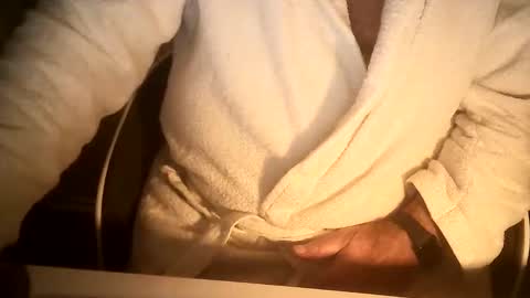 Snapshot of ahmole chatting on 12/26/24, 07:27 Ole online show from 12/26/24, 07:27