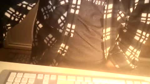 Snapshot of ahmole chatting on 01/02/25, 03:15 Ole online show from 01/02/25, 03:15