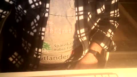 Snapshot of ahmole chatting on 01/12/25, 10:01 Ole online show from 01/12/25, 10:01