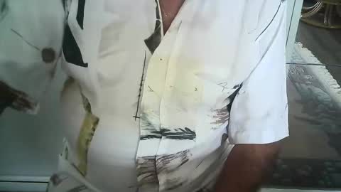 Snapshot of ahmole chatting on 10/18/25, 03:02 Ole online show from 10/18/25, 03:02