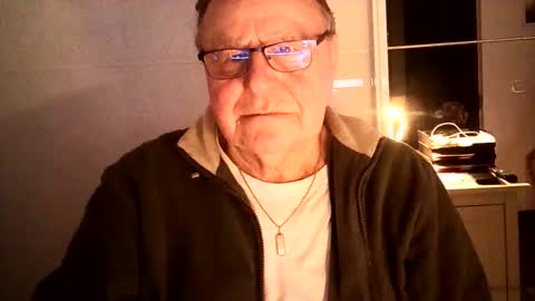 Snapshot of ahmole chatting on 02/06/26, 10:24 Ole online show from 02/06/26, 10:24