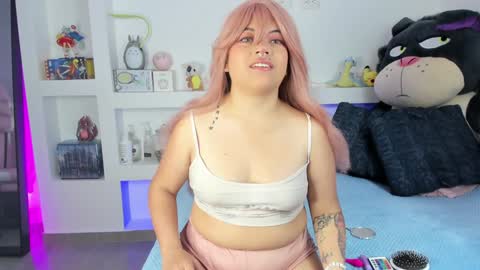 Snapshot of ahri_elderwood chatting on 01/09/25, 04:08 Ahri help me get to 100 online show from 01/09/25, 04:08